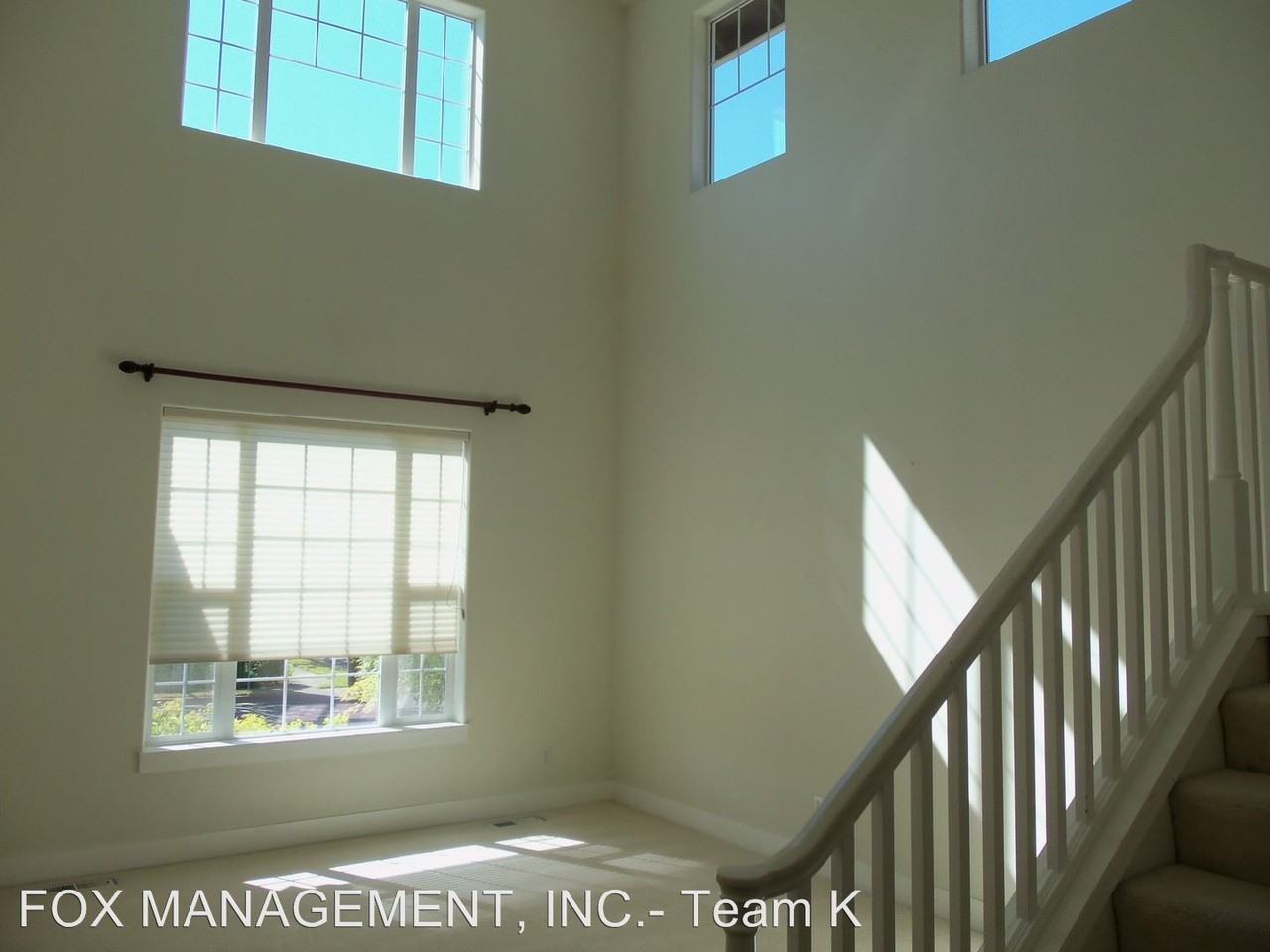 240 SW Delta Dr - Photo 3 of 24