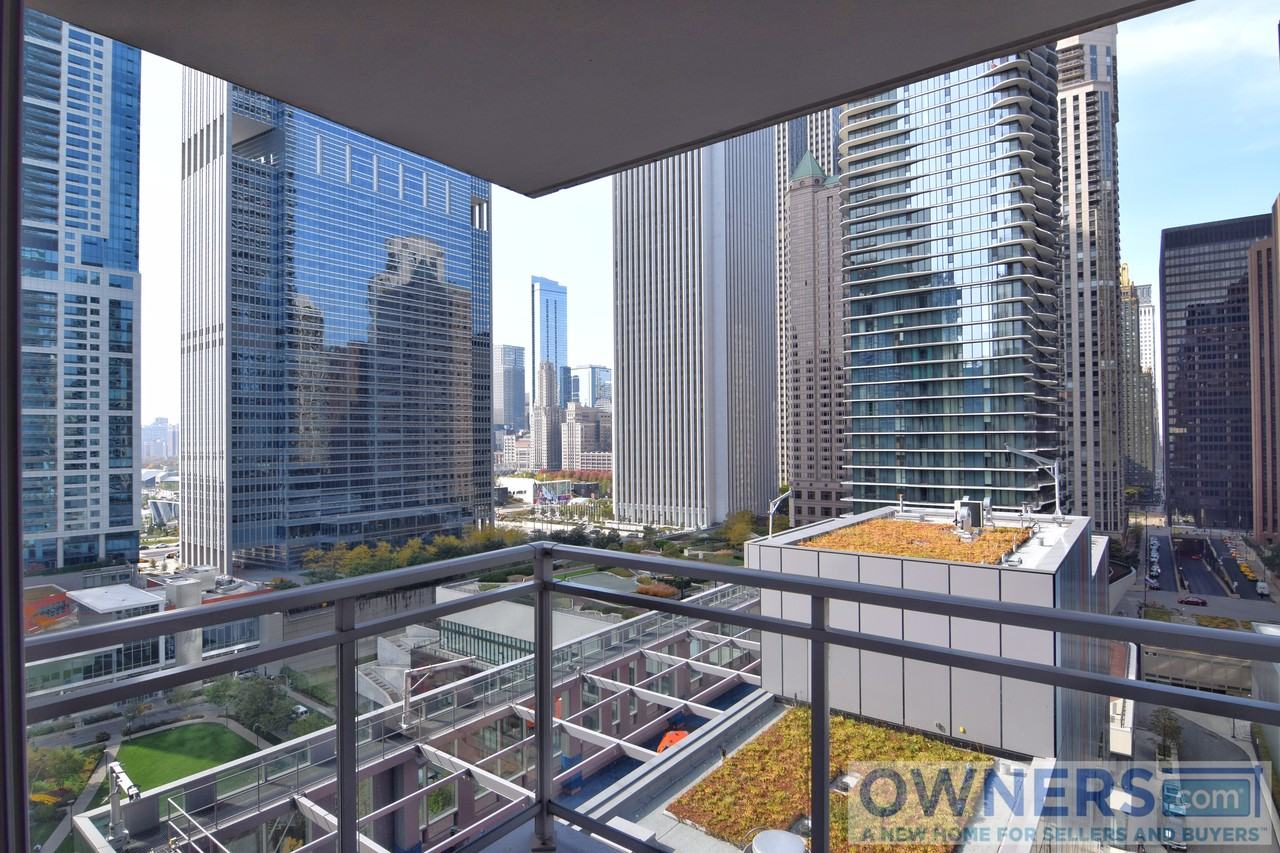 East South Water St & N Field Blvd #1211