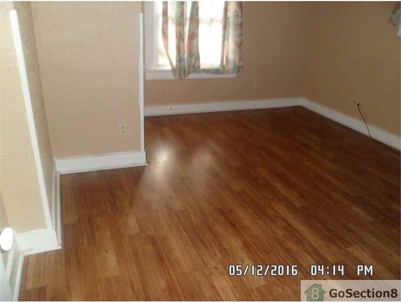17 Niagara Ave - Photo 2 of 9
