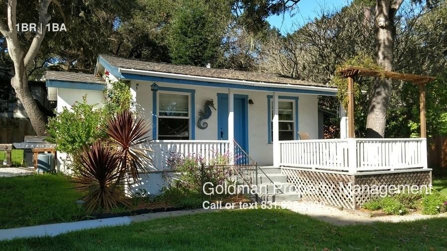 1072 Hellam St - Photo 2 of 13