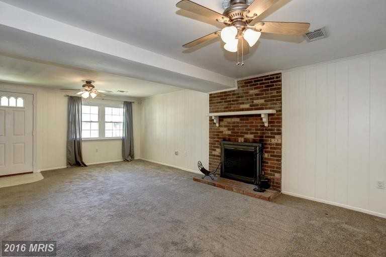 5235 Midway Ct - Photo 3 of 19