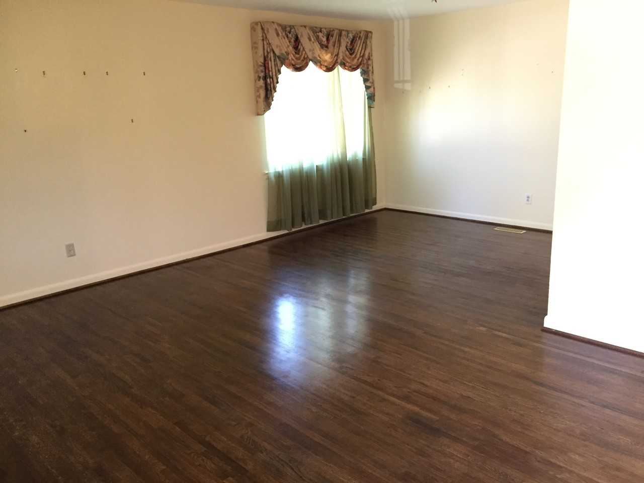 117 40th Ave W - Photo 2 of 13