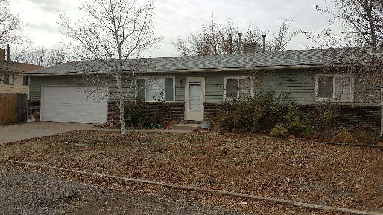 2842 Lexington Ln #B - Photo 3 of 19