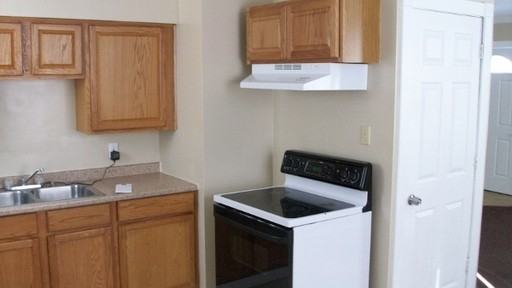 1539 Kipling Dr - Photo 3 of 11