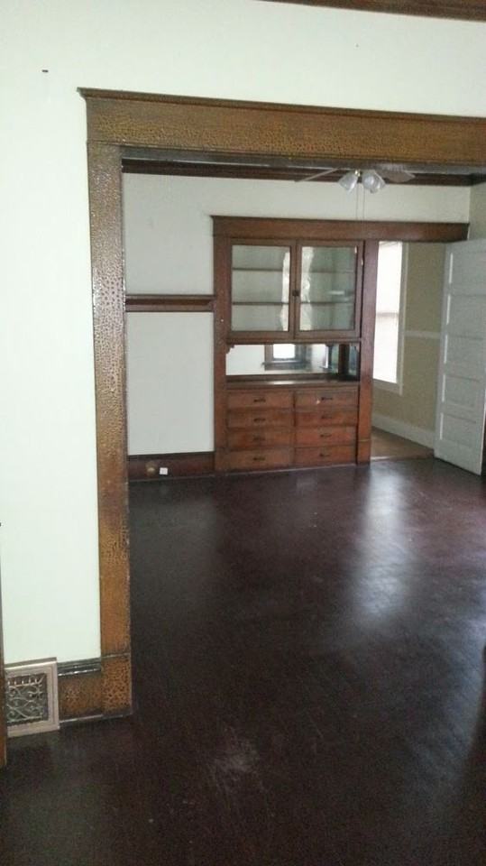 3130 W Mt Vernon Ave - Photo 2 of 8