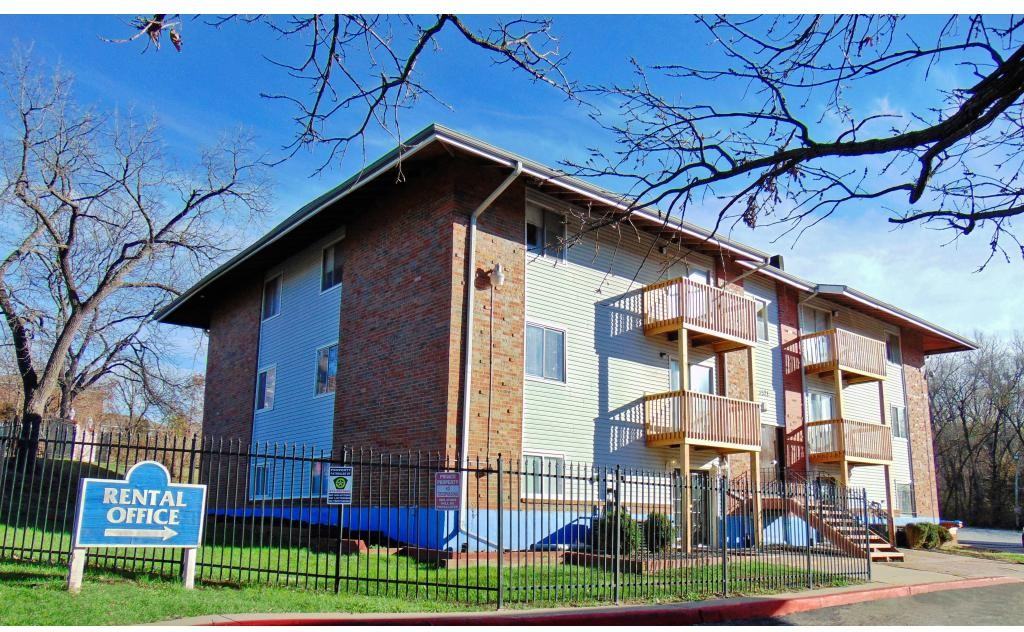 Deerbrook - Photo 2 of 11