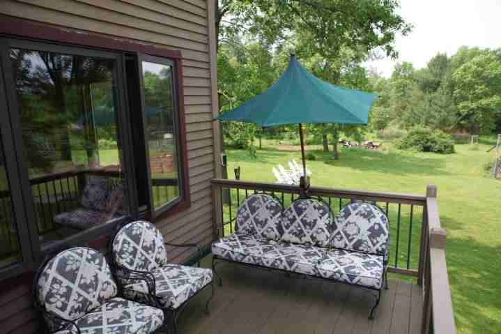 5702 Shamrock Ln - Photo 3 of 22