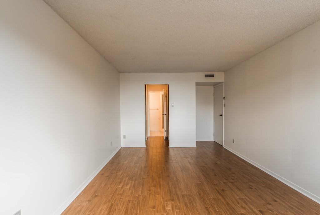 2555 Rue Modugno - Photo 3 of 10