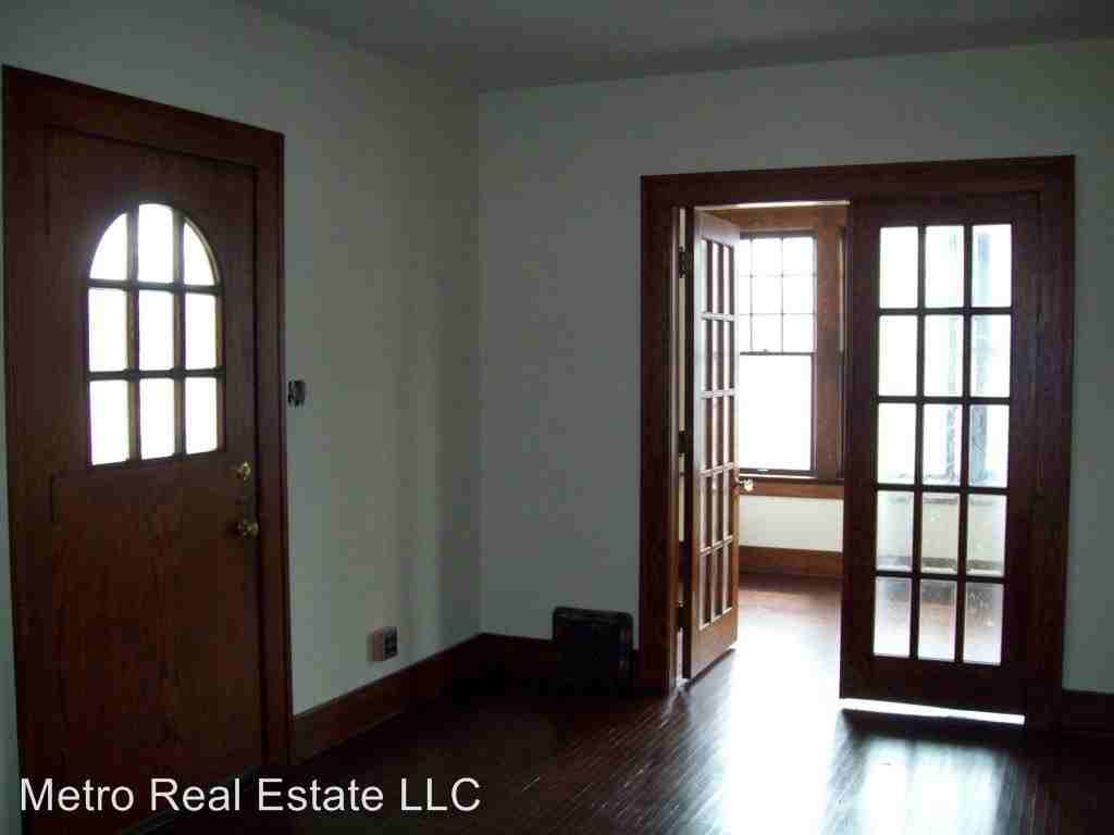 2806 Fairfield Ave - Photo 2 of 13