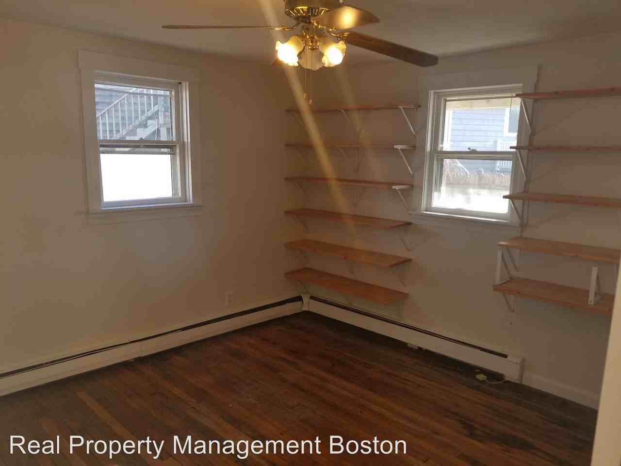 118 Macy St - Photo 3 of 17