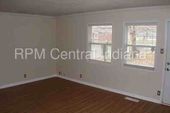 5704 Ralston Ave - Photo 2 of 12