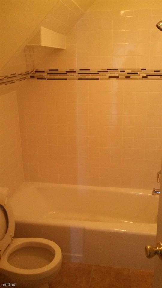 251 Black Rock Ave - Photo 2 of 11