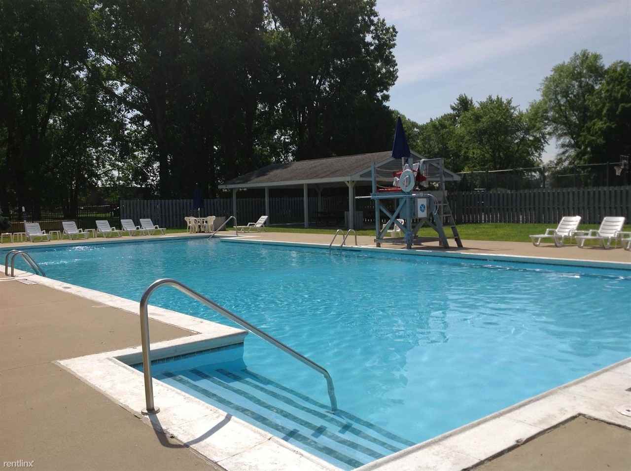 Eagle's Pointe Apartments - Photo 2 of 4