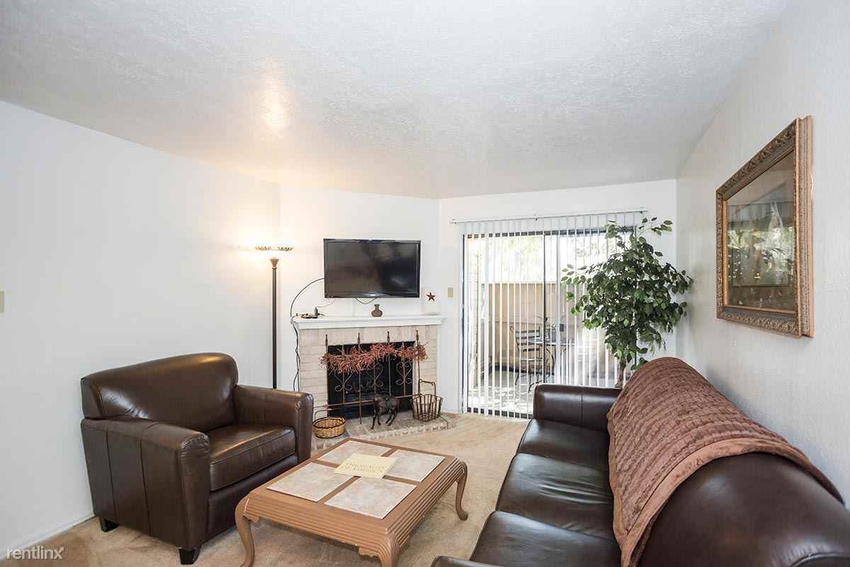 Thousand Oaks - Photo 3 of 17