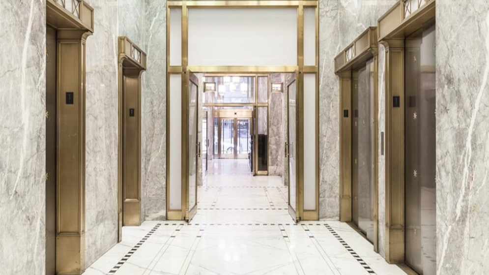 Pearl St & Wall St #9L