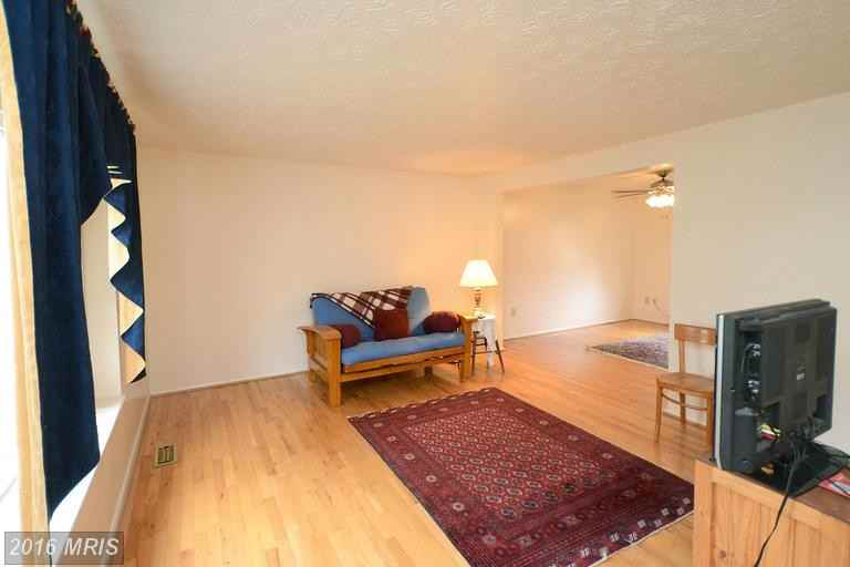 12827 Framingham Ct - Photo 2 of 30