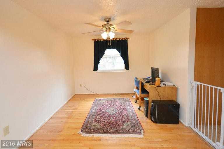 12827 Framingham Ct - Photo 3 of 30
