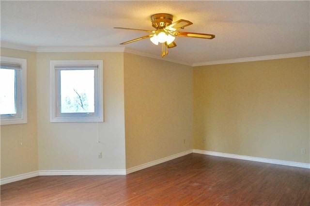 5814 Riverdale Cres - Photo 2 of 9