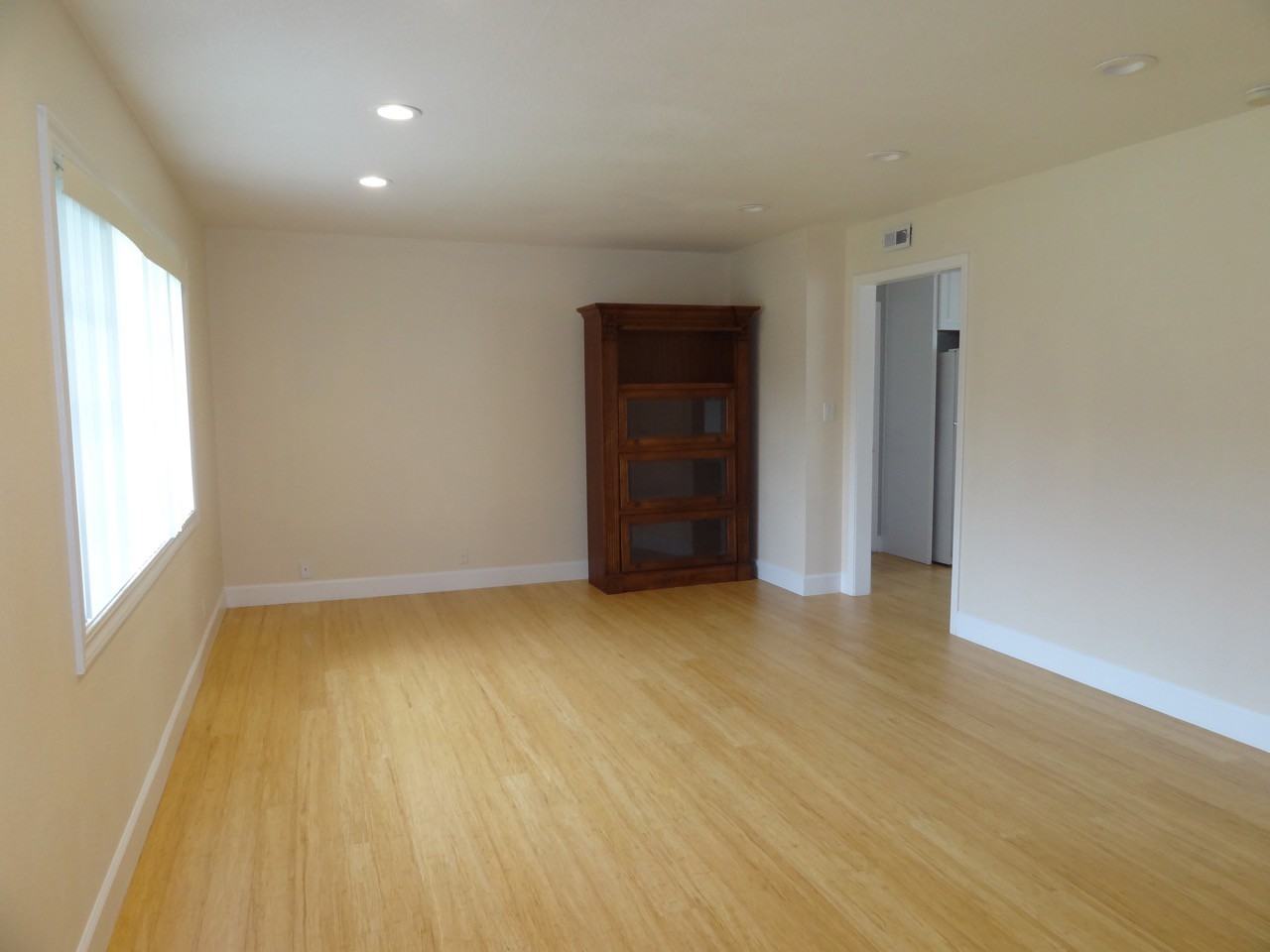 1442 Lamore Dr - Photo 2 of 19