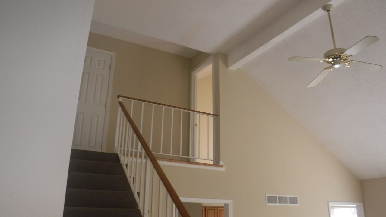 15505 E 48th Terrace - Photo 3 of 13