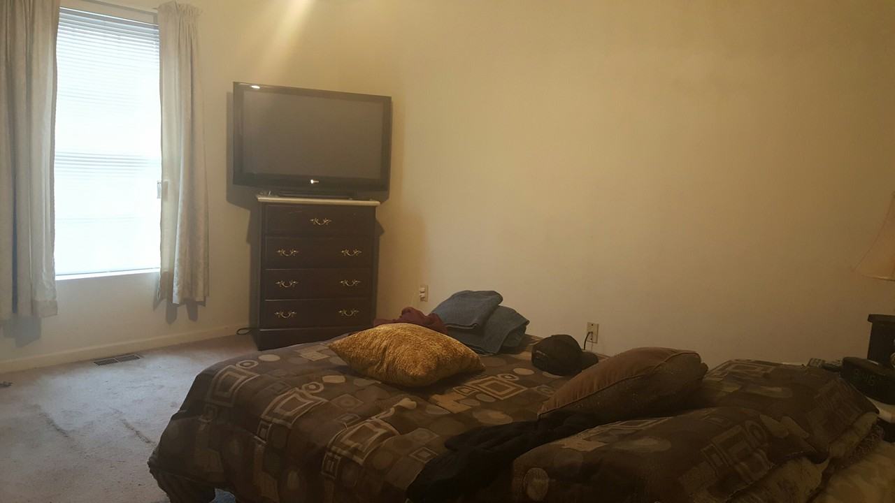 1814 Bennington St SE - Photo 3 of 5