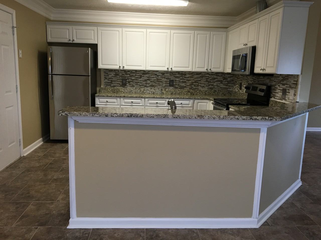 861 Pin Oak Dr - Photo 2 of 24