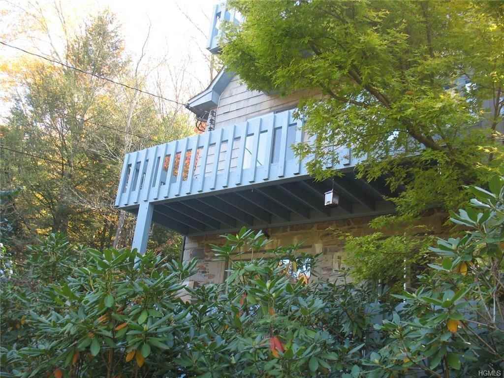 8 Hillside Ave - Photo 2 of 11