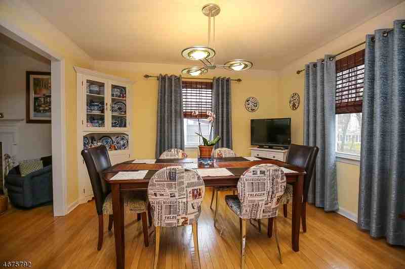 1055 Springfield Ave - Photo 3 of 15