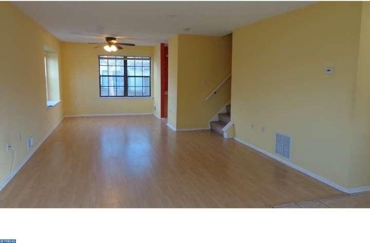 1 Harris Ct - Photo 3 of 18