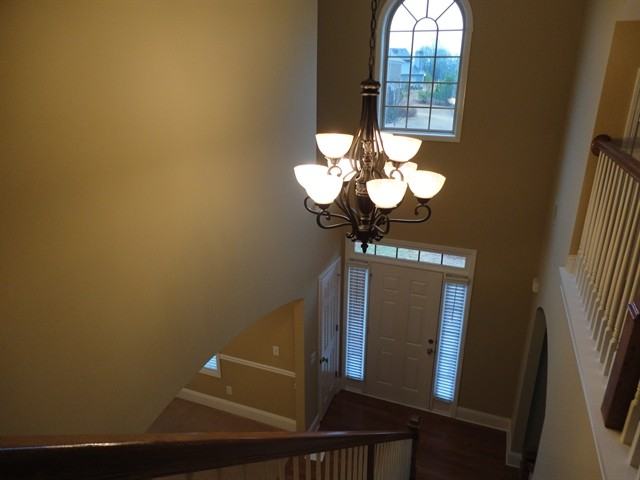 1040 Cureton Dr - Photo 2 of 16