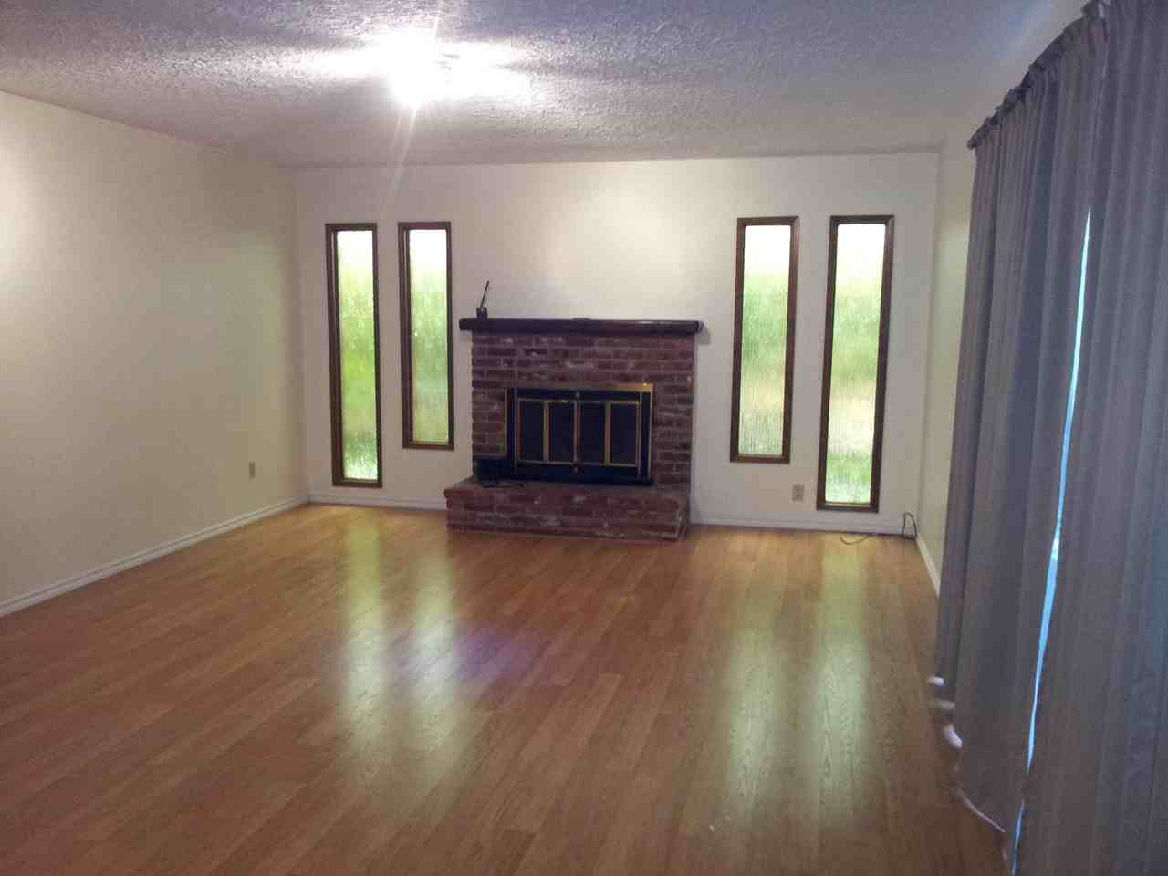 3504 NE Royal Oaks Dr - Photo 2 of 24