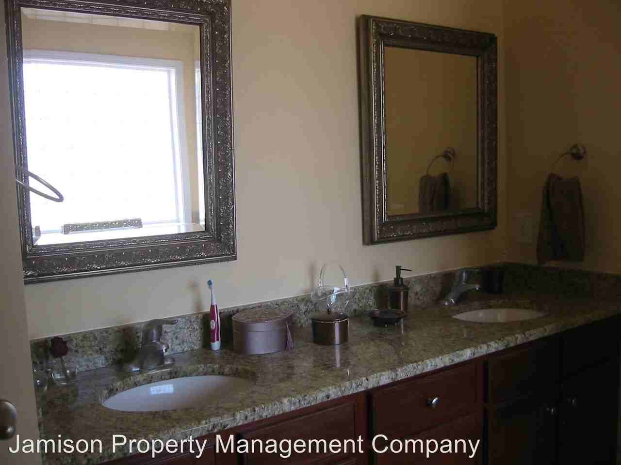 347 Little Rock Rd - Photo 2 of 19