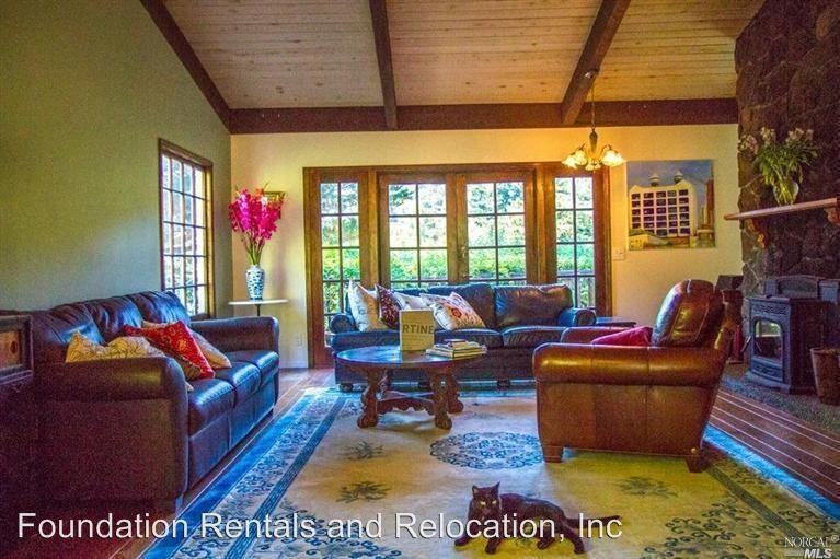 606 Eucalyptus Way - Photo 3 of 18