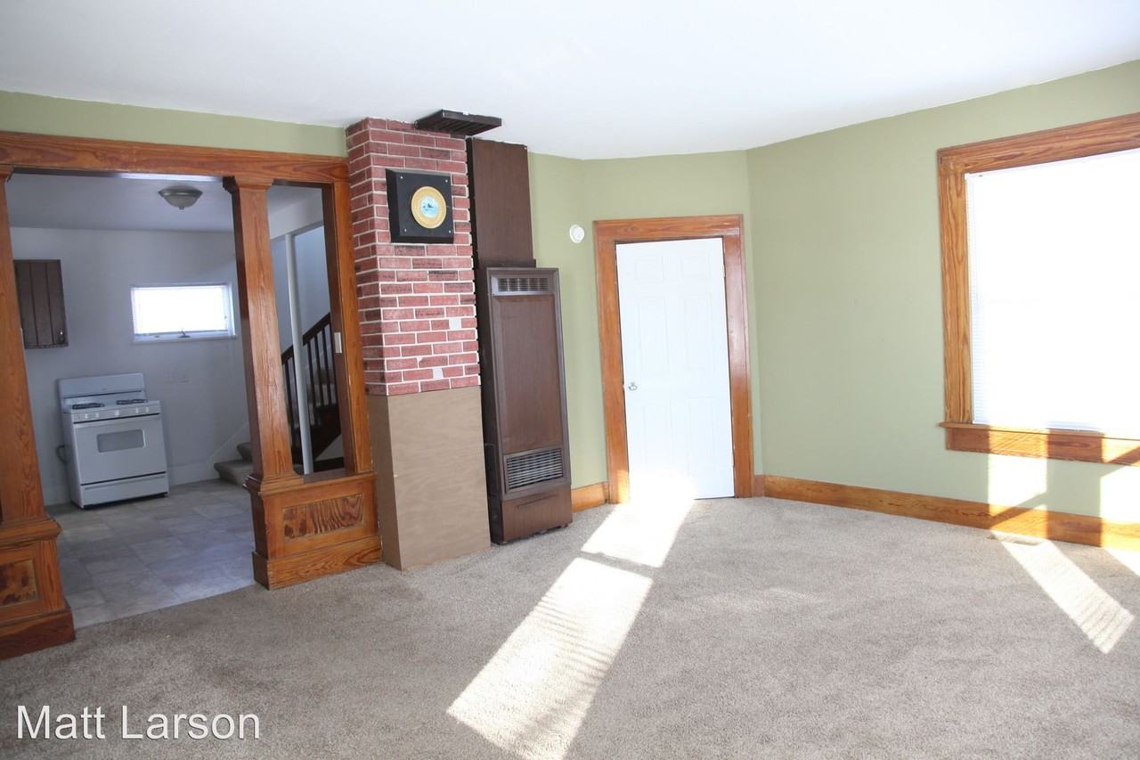 2407 170th Ave - Photo 2 of 14