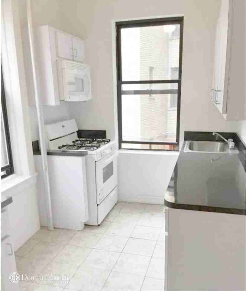 Ocean Avenue & Caton Ave #2E