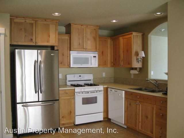 61177 Dayspring Dr - Photo 2 of 10