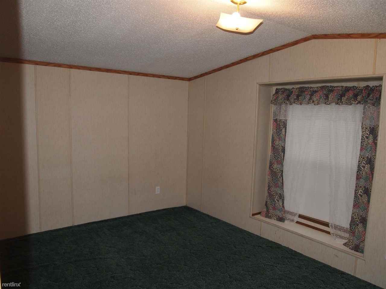 123 E Southern Rd - Photo 3 of 9