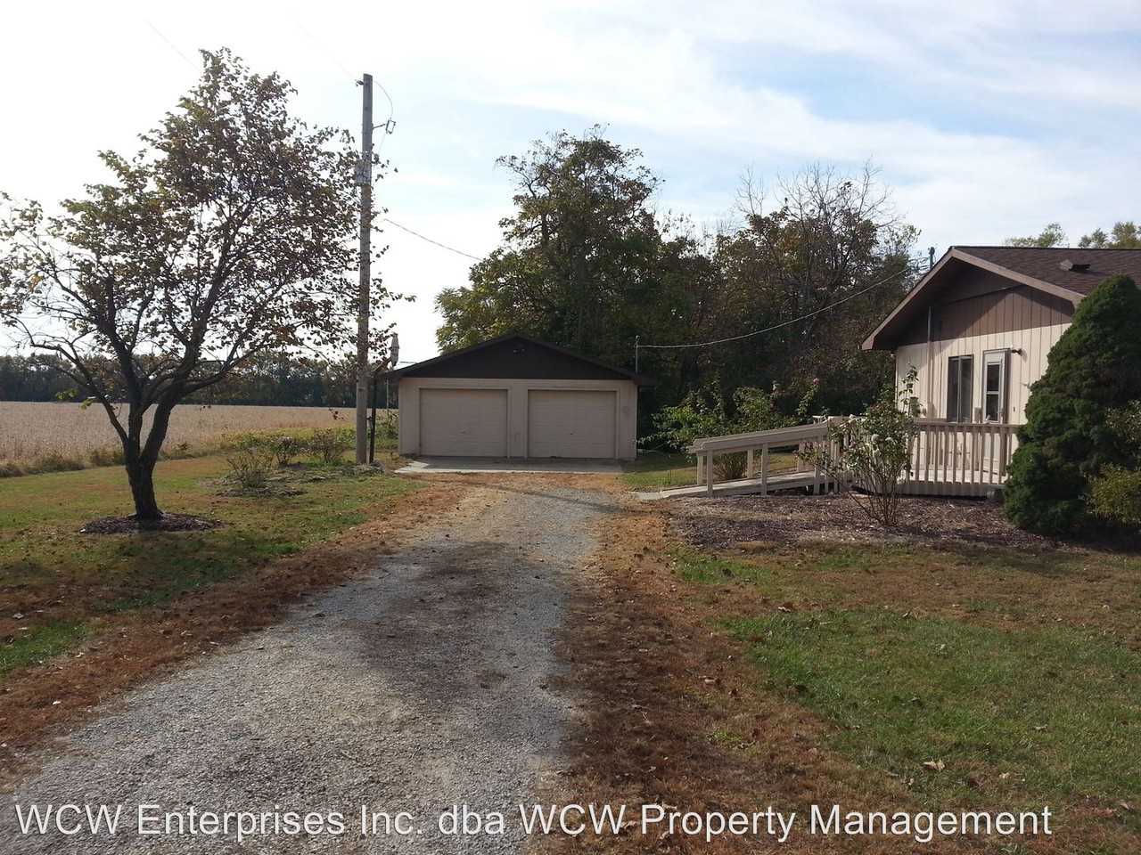 7431 SW 21st St - Photo 2 of 26