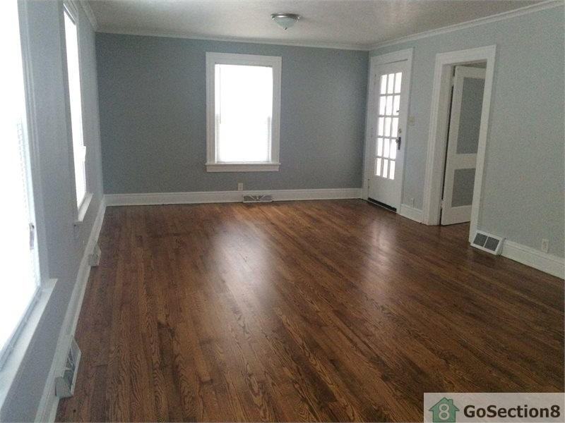 1332 Randolph St - Photo 2 of 8