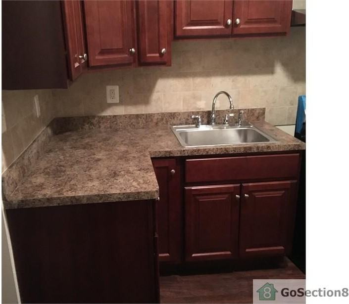 942 Springfield Rd - Photo 3 of 8