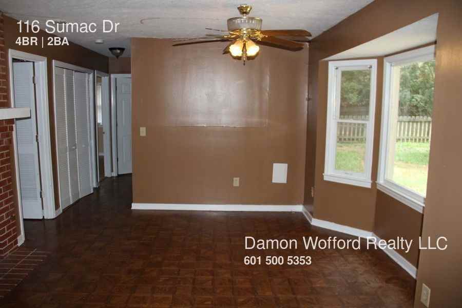 116 Sumac Dr - Photo 3 of 30