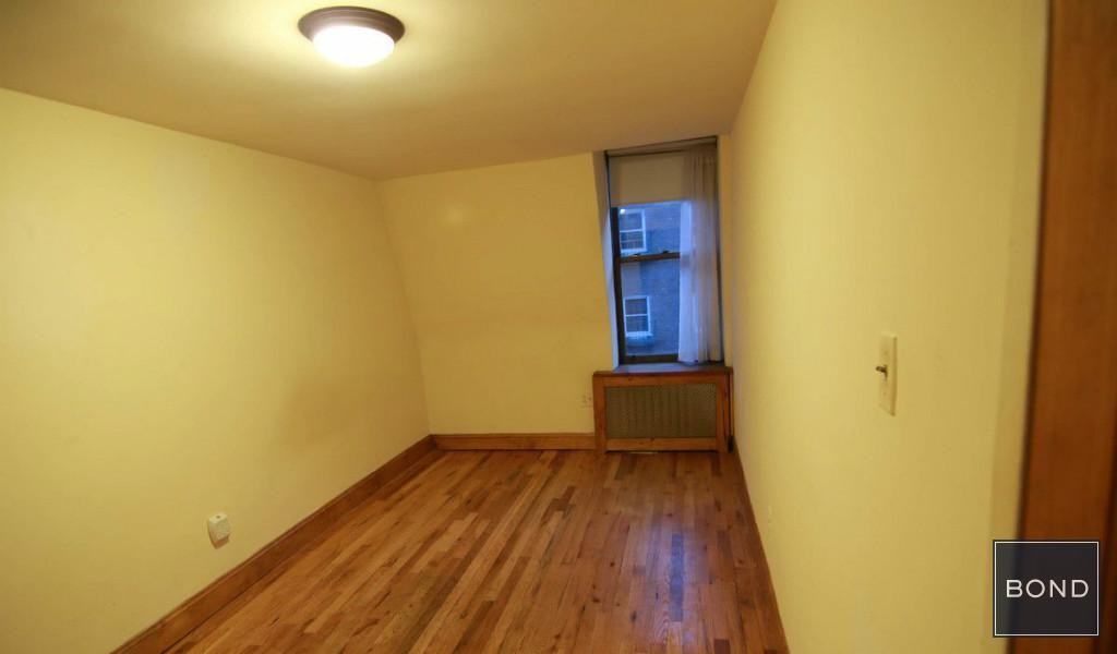 W 73rd St #4A