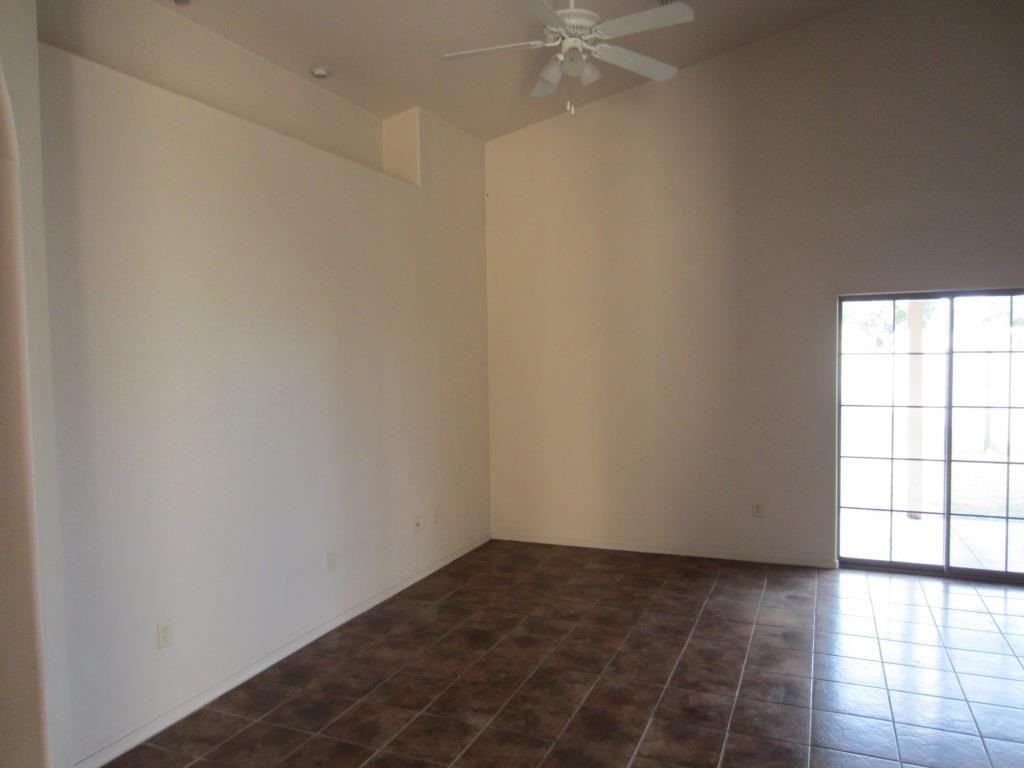 834 George St - Photo 2 of 13