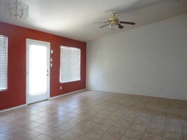 4107 W 17th Ln - Photo 2 of 14