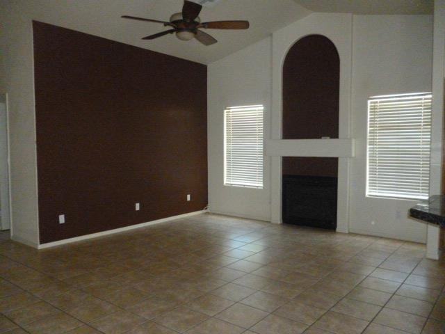 4107 W 17th Ln - Photo 3 of 14