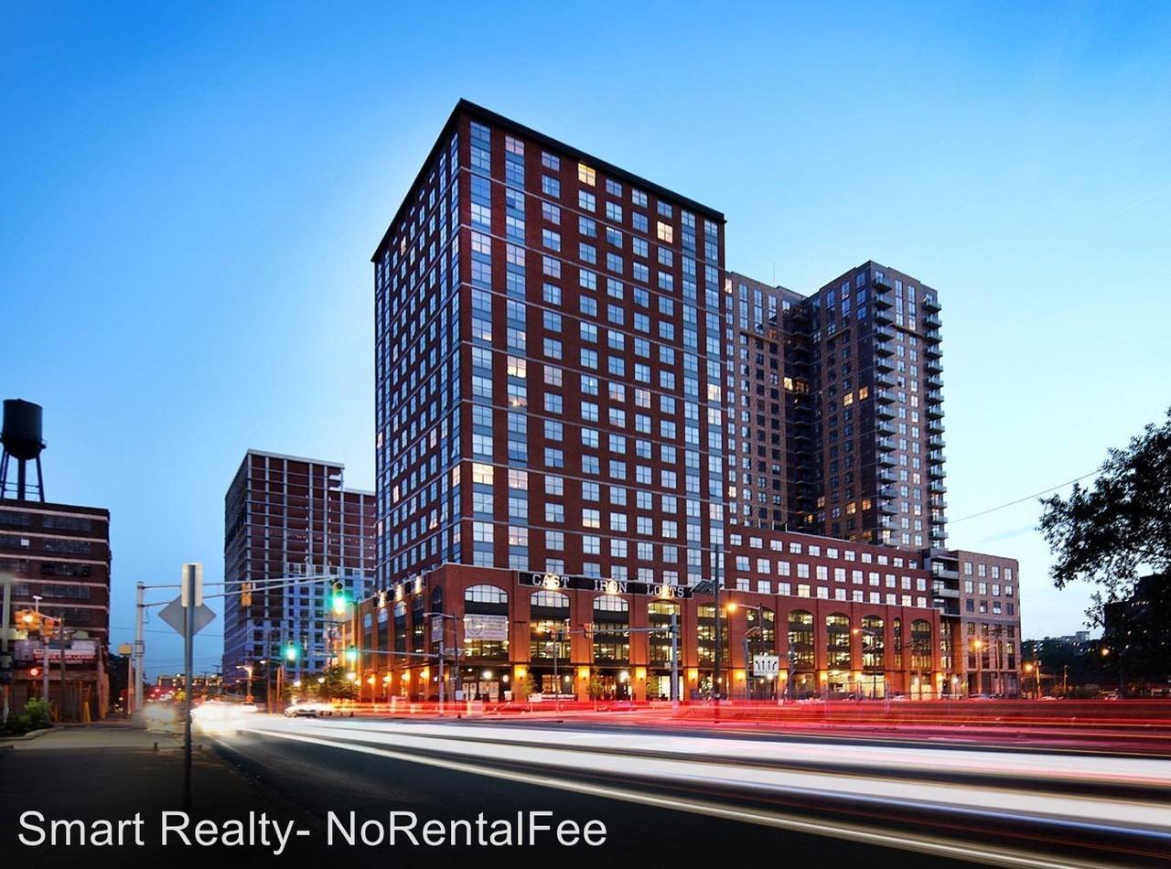 300 Coles Street - Photo 2 of 92