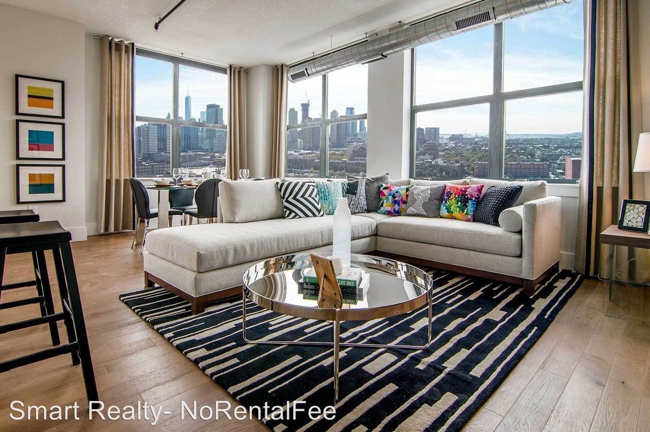 300 Coles Street - Photo 3 of 92