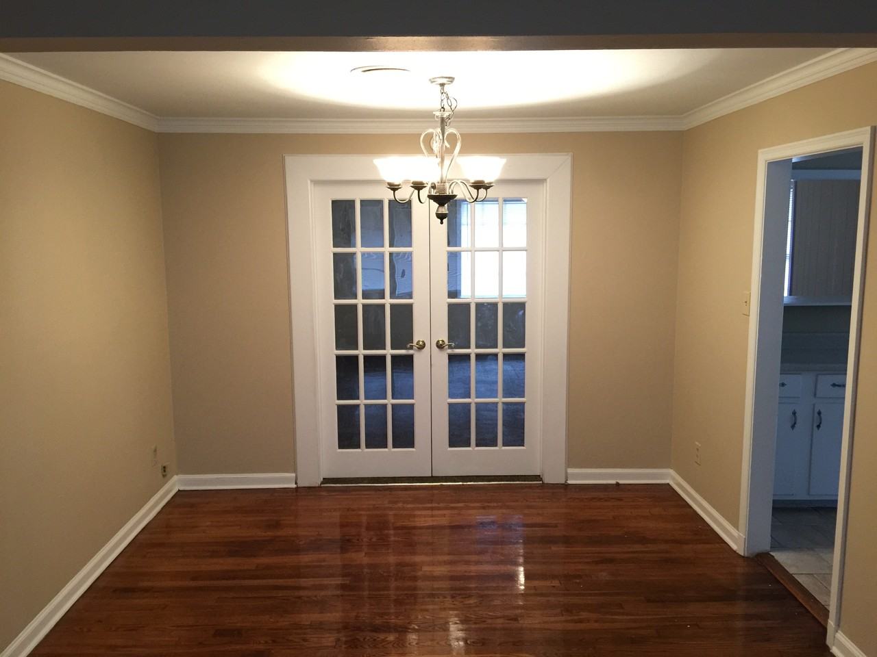 2682 Elmore Park Rd - Photo 3 of 6