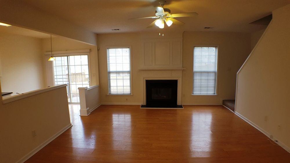 2847 Commonwealth Cir - Photo 3 of 19