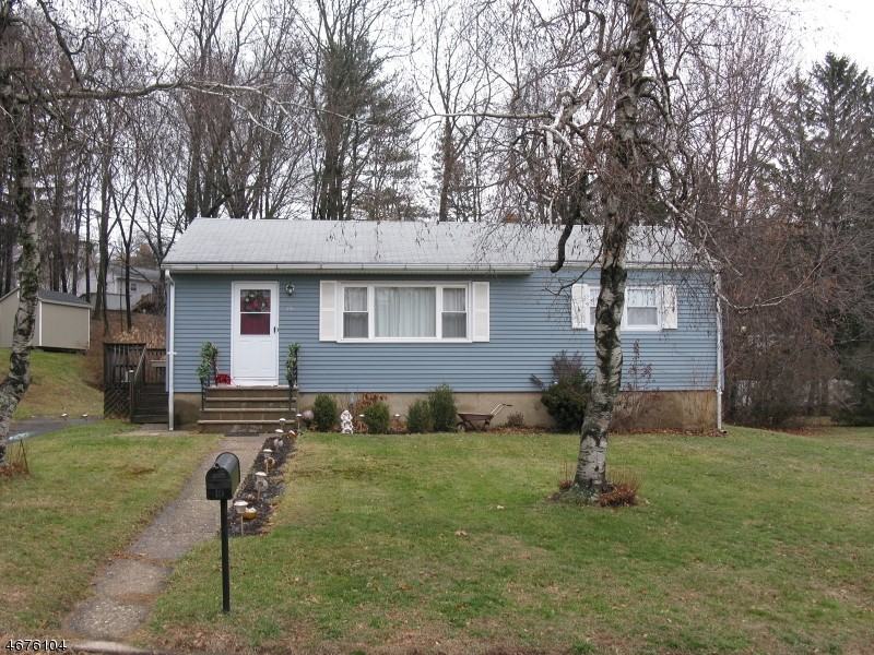 19 Oak Dr - Photo 2 of 11